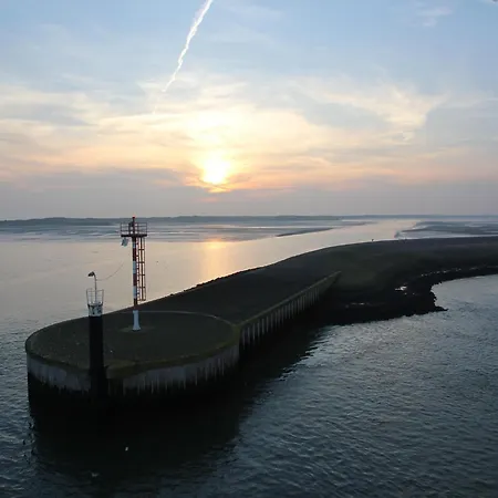 Ferienhaus Lovely On The Edge Of The Forest *